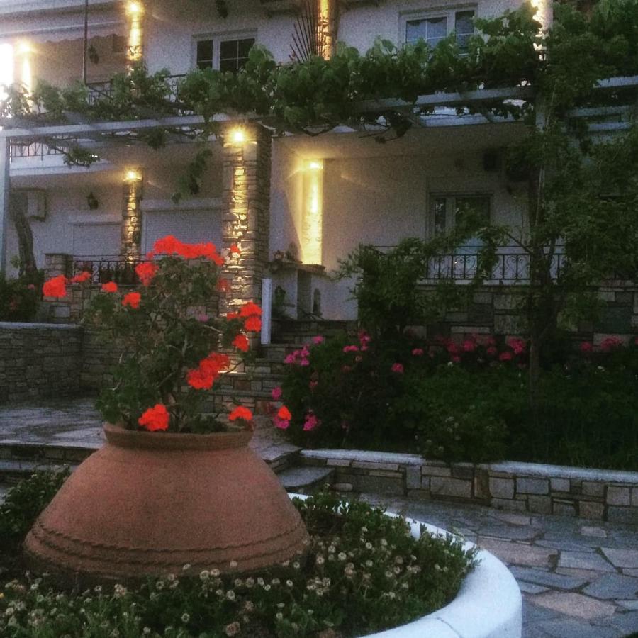 Armeno Studios Лименария Екстериор снимка